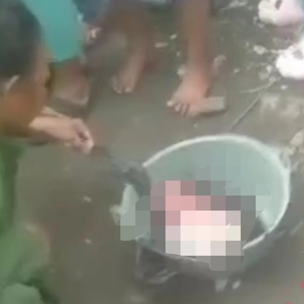 Bayi Laki-Laki di Kandang Ayam Gegerkan Warga Tangerang