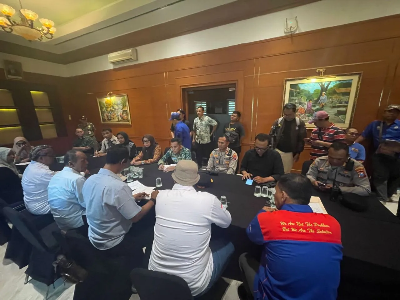 Gelar Aksi Demo, Puluhan Buruh Tagih Kuota Jalur Afirmasi ke Pemprov Jatim