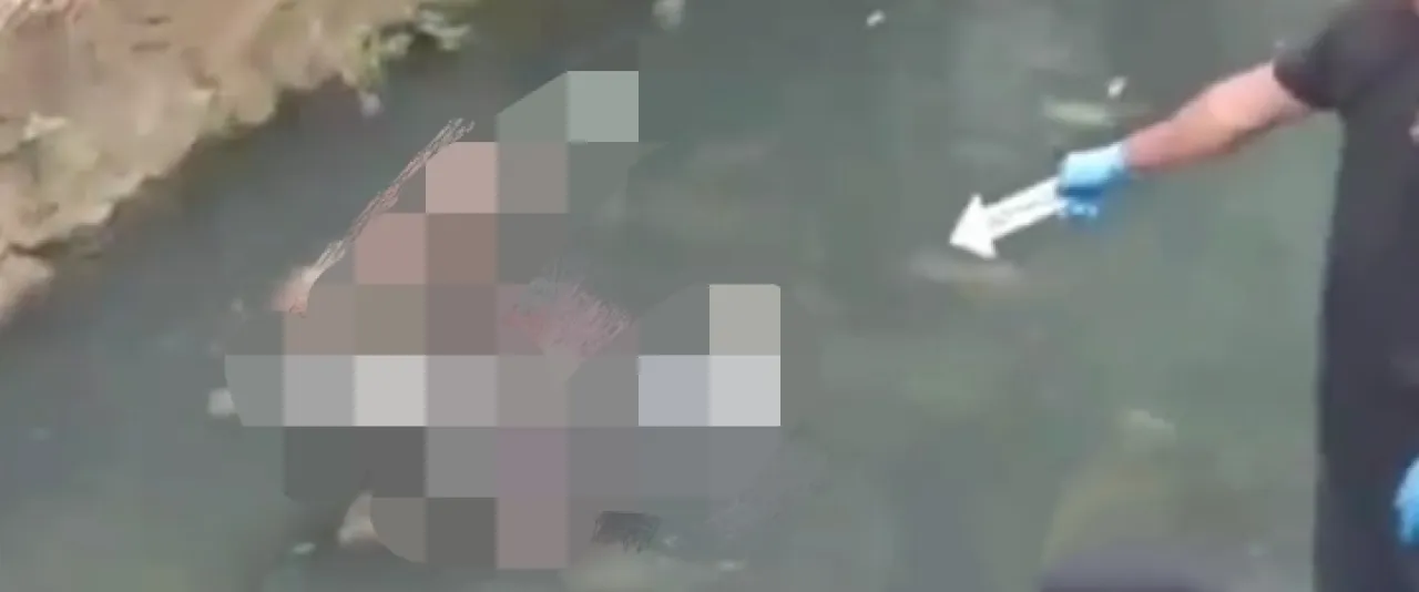 Mau Buang Sampah, Ibu-Ibu Lihat Mayat Pria Tersangkut di Batu Kali