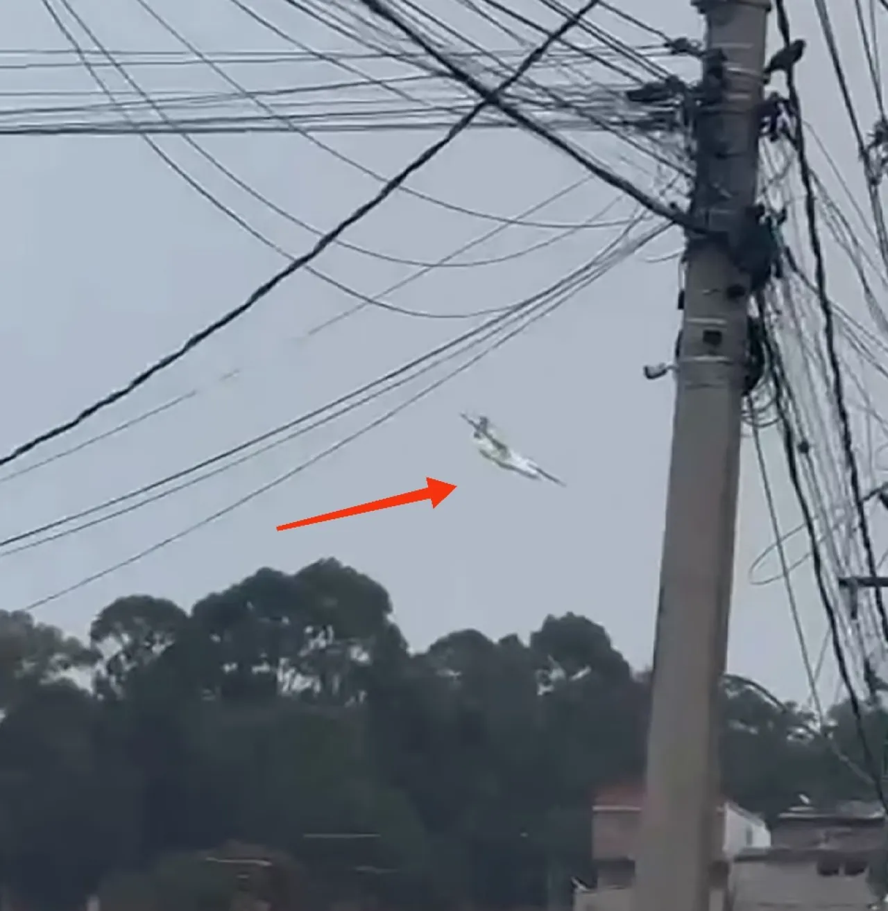 Pesawat Jatuh di Sao Paulo Brasil Tewaskan 62 Orang, 10 Orang Selamat karena Batal Terbang