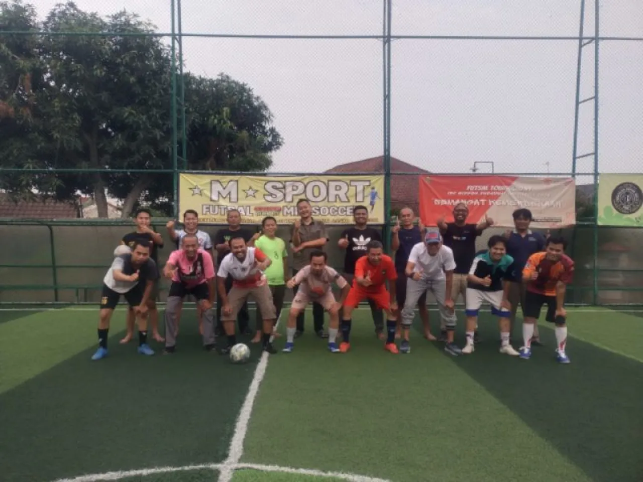 Main Futsal Bersama, Lurah Ketileng Ajak PWI Cilegon Kuatkan Persaudaraan