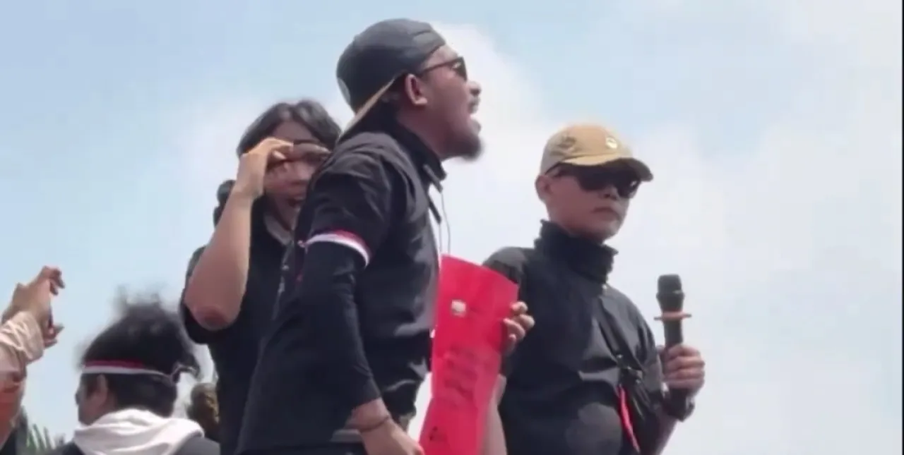Digempur Ribuan Demonstran, DPR Tunda Rapat Paripurna RUU Pilkada