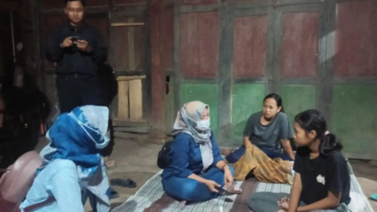 Makan Snack Hajatan Nikah, Puluhan Warga di Ponorogo Keracunan Massal