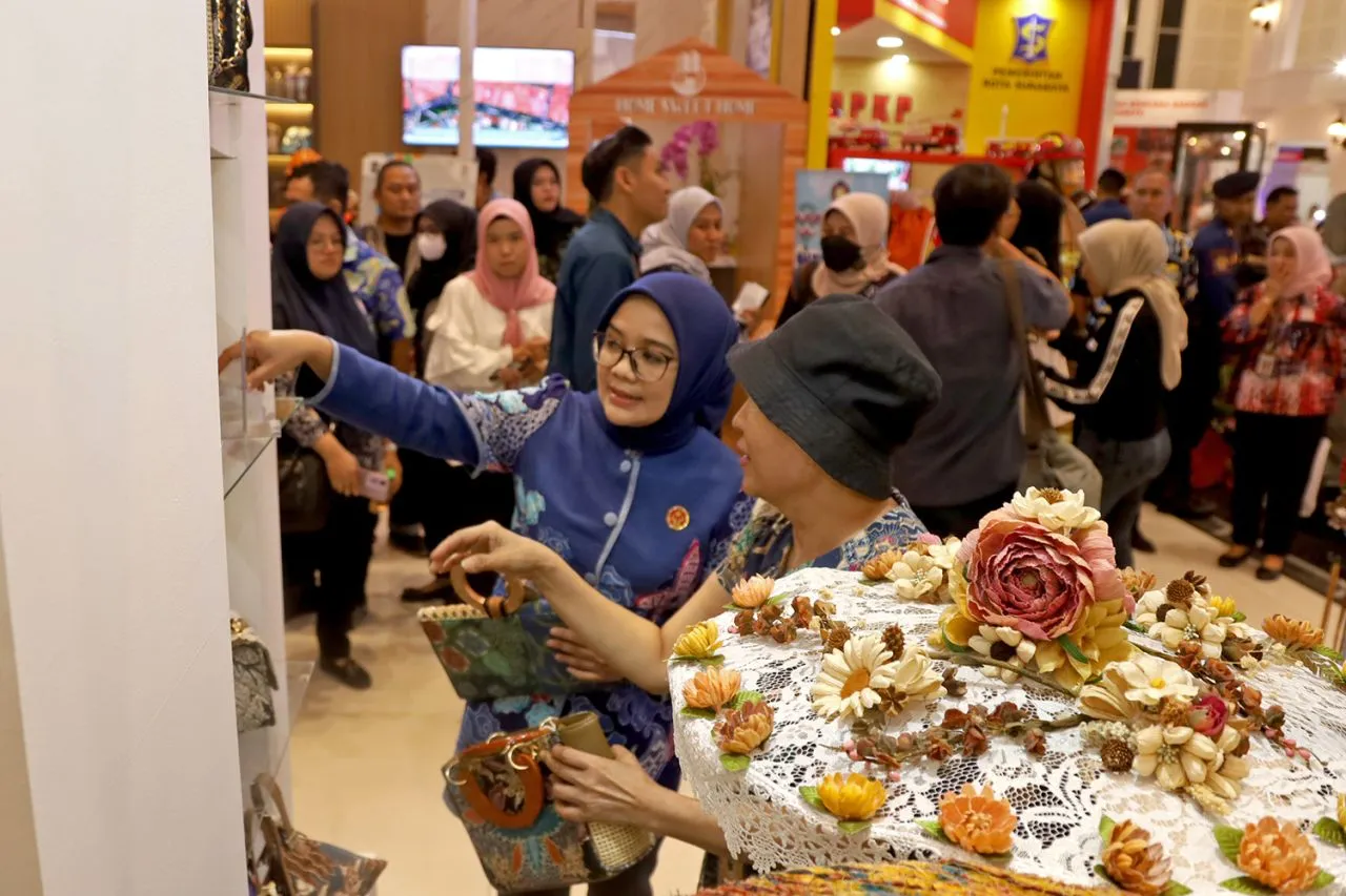Surabaya Great Expo 2024, Pemkot Surabaya Dorong Produk Batik UMKM Mendunia
