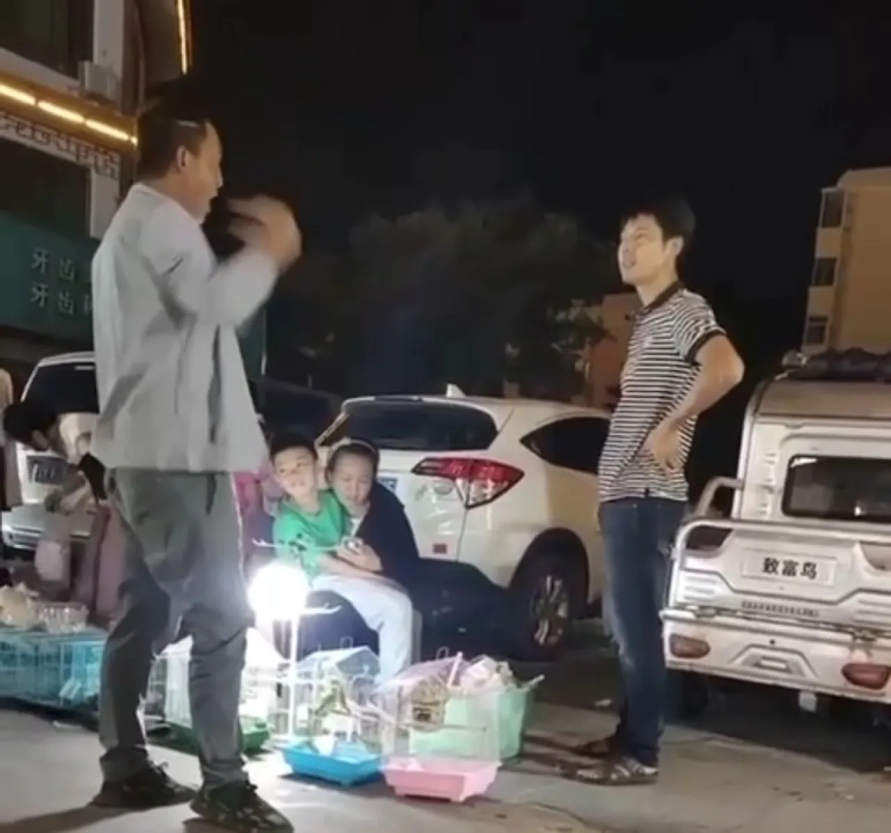 Berawal dari Cek Cok, Pria Ini Dipenggal di Depan Umum