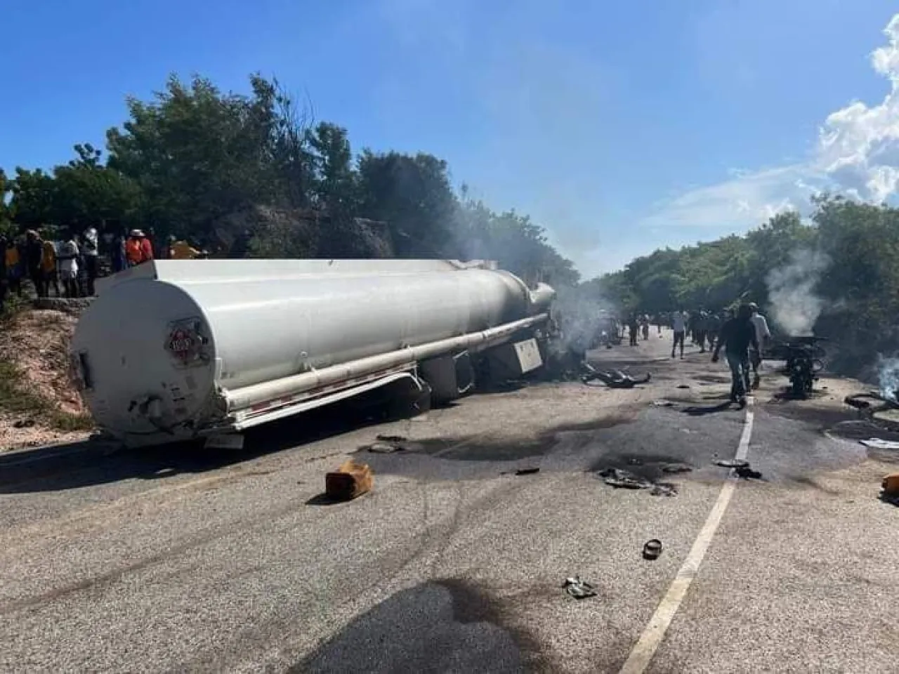 Truk Tangki Meledak, 17 Orang Tewas