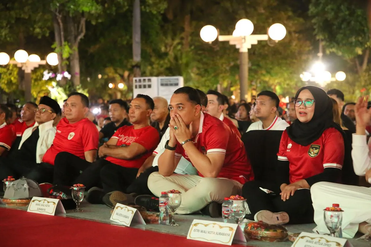 Wali Kota Eri Ajak Warga Nobar Timnas Indonesia vs Australia di Surabaya Expo Center, Gratis!