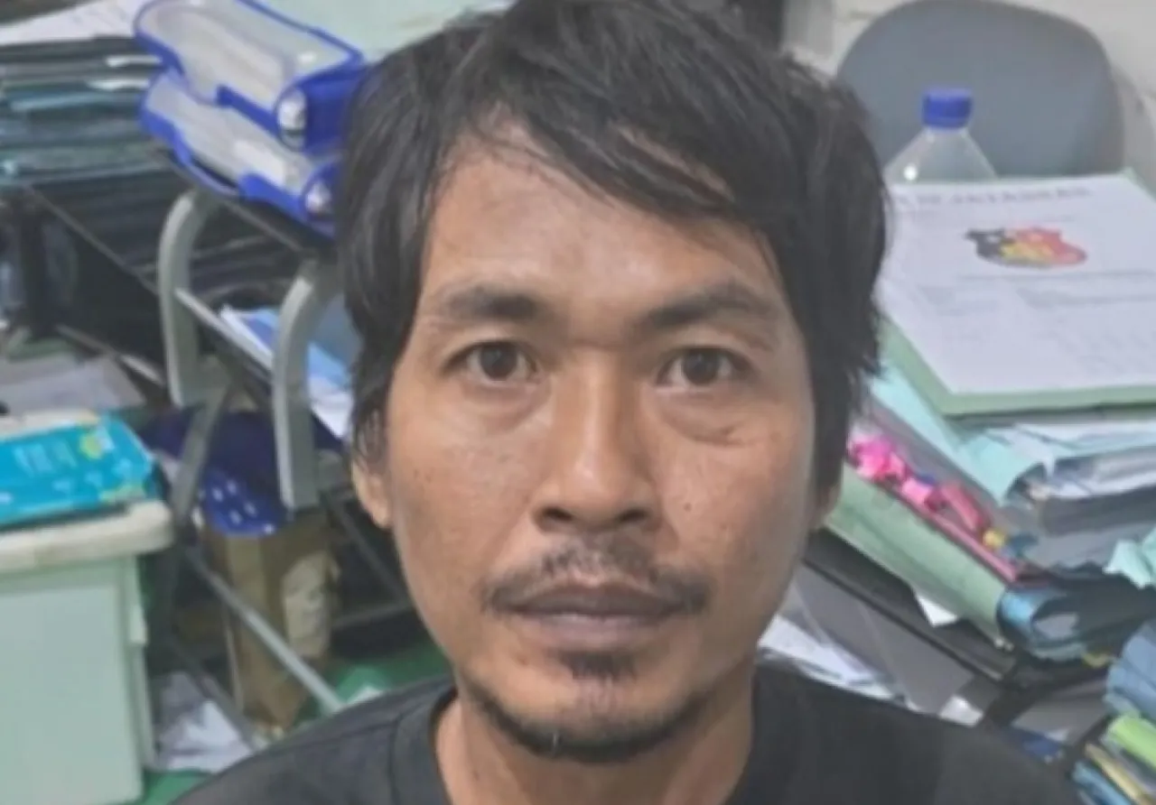 Diantar Ibunya, Pelaku Pencongkelan Mata di Acara Vespa Menyerahkan Diri ke Polisi
