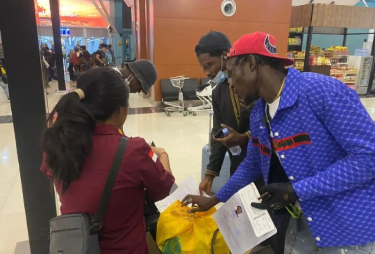 Rudenim Denpasar Deportasi 4 WNA Bermasalah