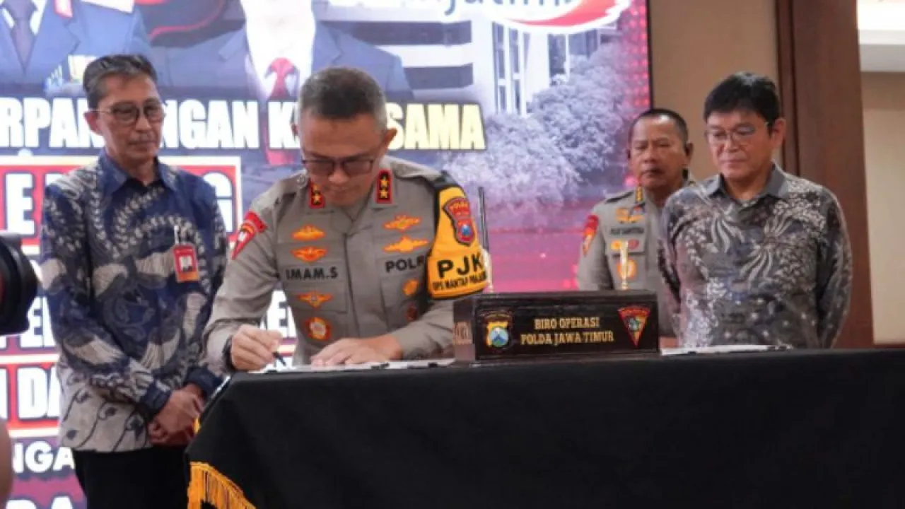 Perkuat Sinergitas, Bank Jatim dan Polda Jatim Teken Perjanjian Kerja Sama