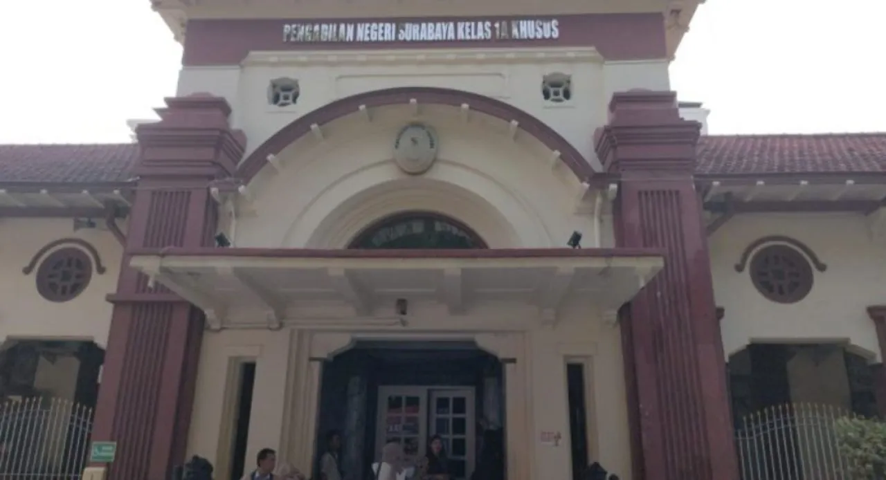 Tiga Oknum Hakim Terjaring OTT, PN Surabaya Enggan Berikan Komentar