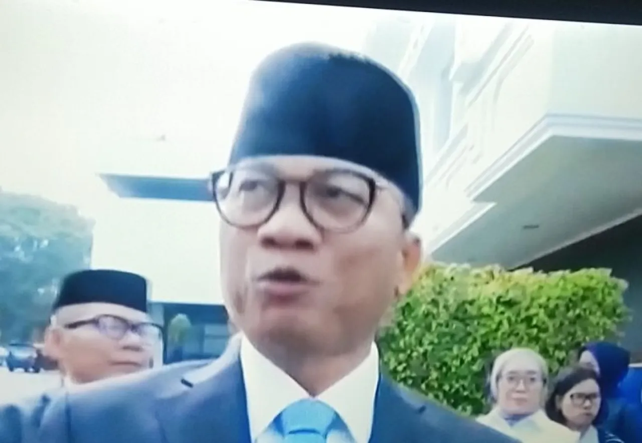 Beredar Surat Resmi Kemendes Mengundang Kades Hadiri Haul Ibunda Sang Menteri, Yandri Minta Maaf