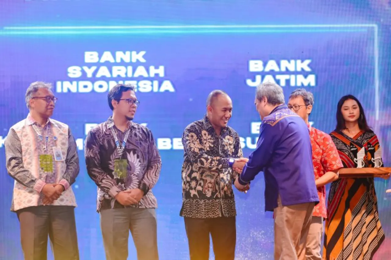 Bank Jatim Raih The Most Transaction Growth ATM Bersama