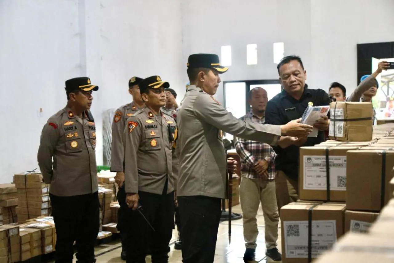 Gudang KPU Jombang Disidak