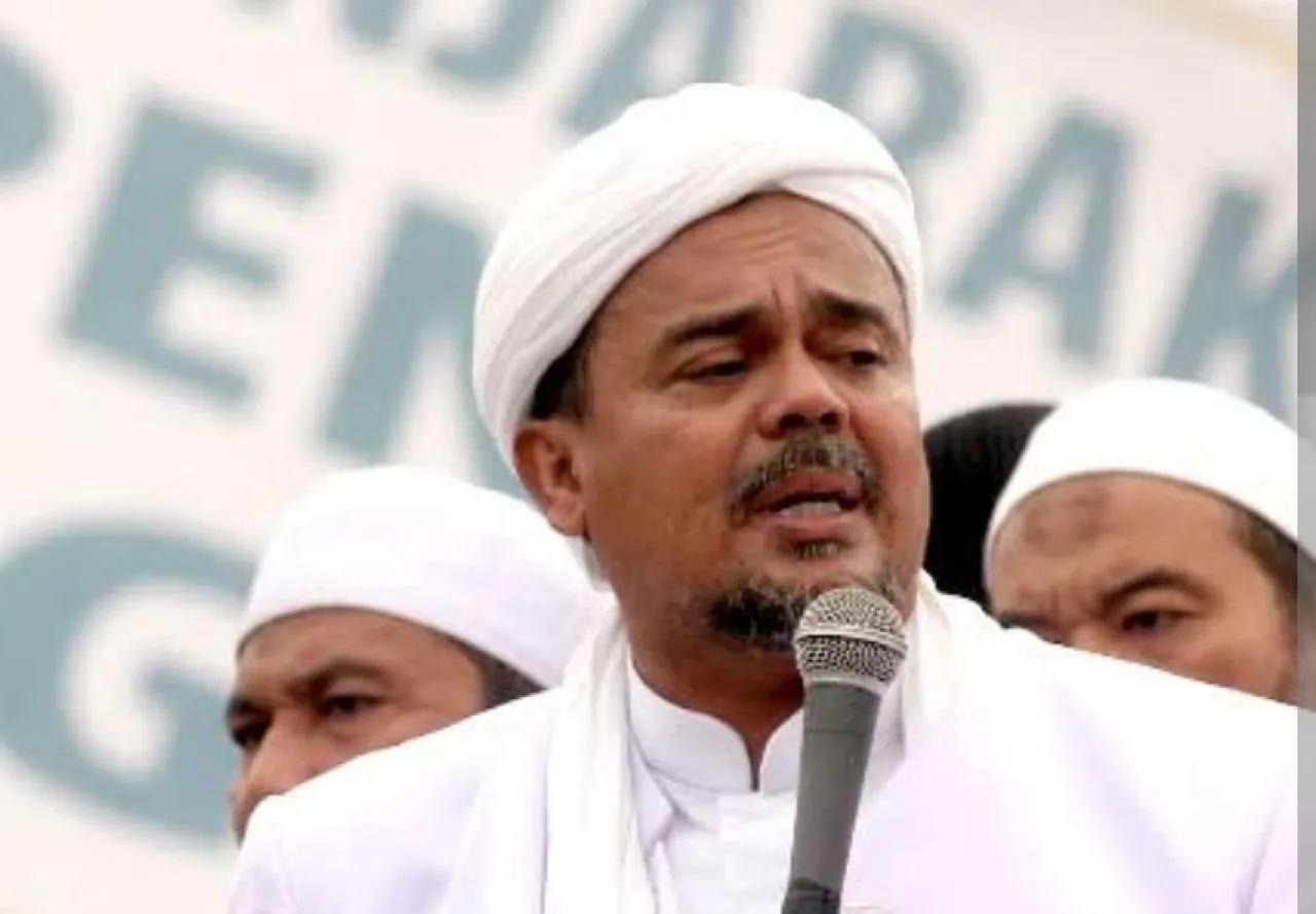 Dituduh Sering Bohong, Jokowi Digugat Habib Rizieq cs Rp 5,2 Triliun