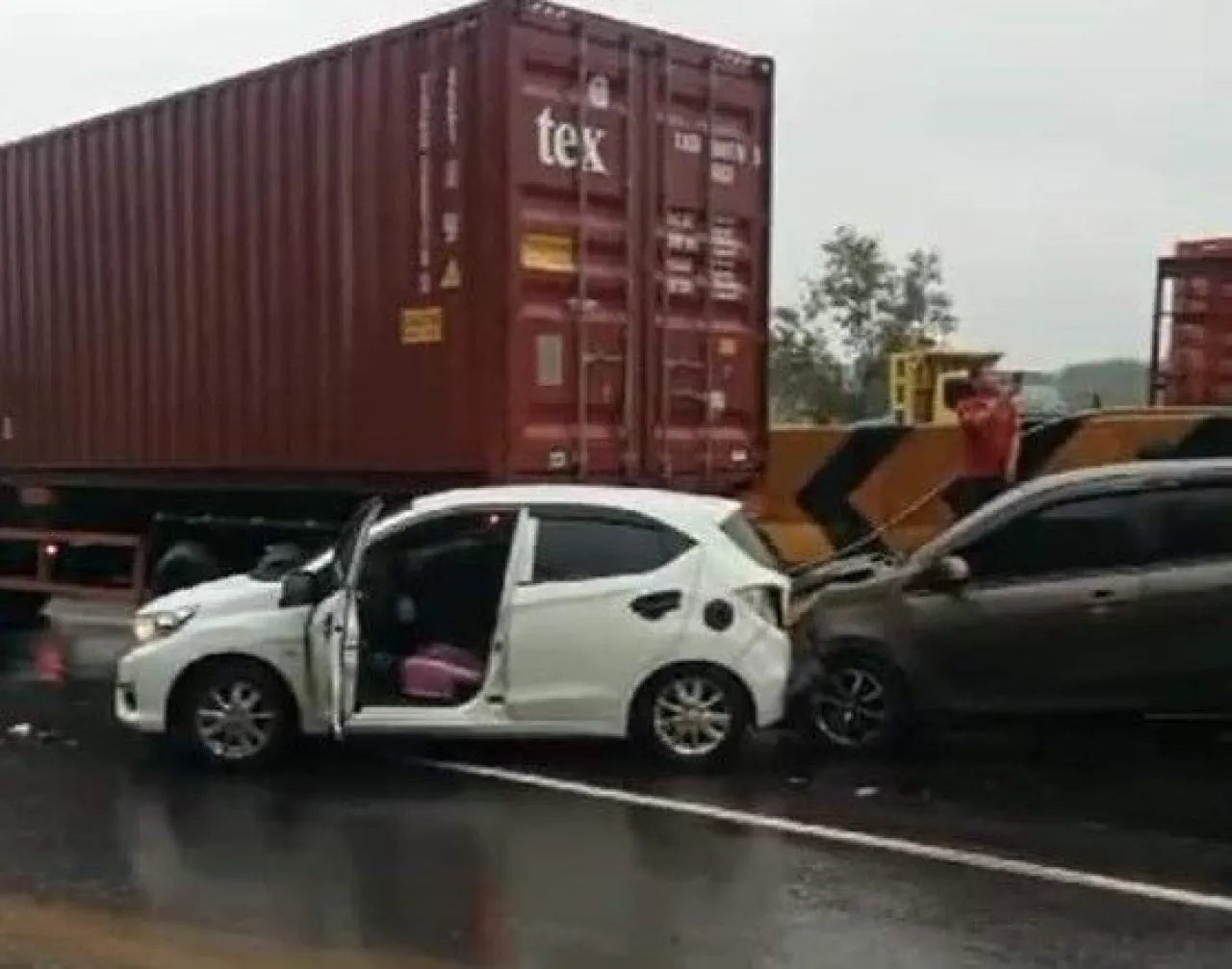 Kecelakaan Beruntun Tol Cipularang KM 92, 1 Meninggal dan 27 Luka Berat hingga Ringan