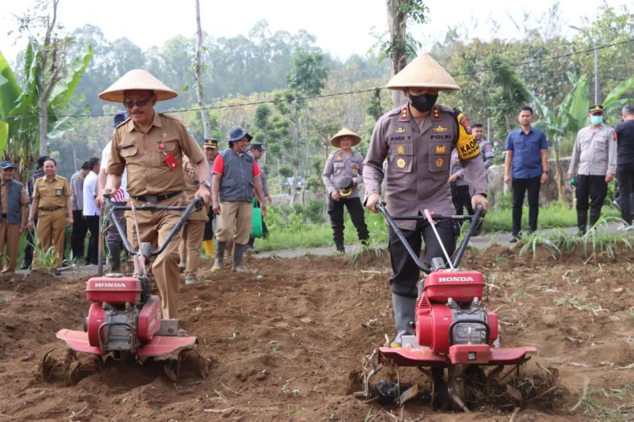Polres Batu dan Dinas Pertanian Kota Batu Mendukung Ketahanan Pangan Lokal