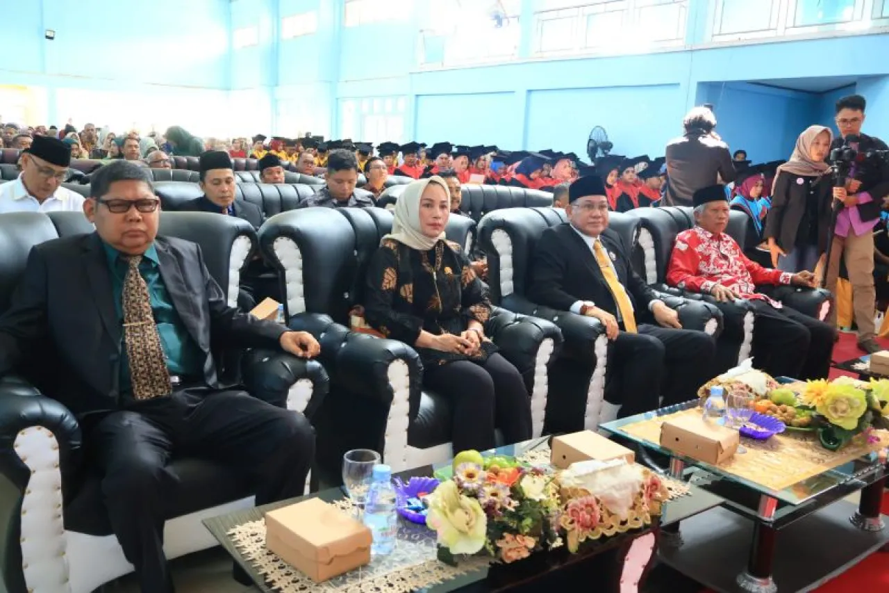 Hadiri Wisuda STKIP Parias Baranyai ke-XIII Bupati Kotabaru Akan Terus Berikan Dukungan