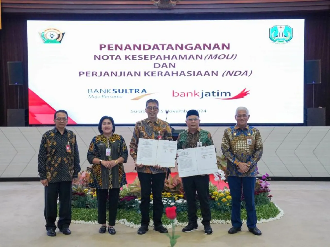 Bank Jatim dan Bank Sultra Resmi Jalin Sinergitas KUB