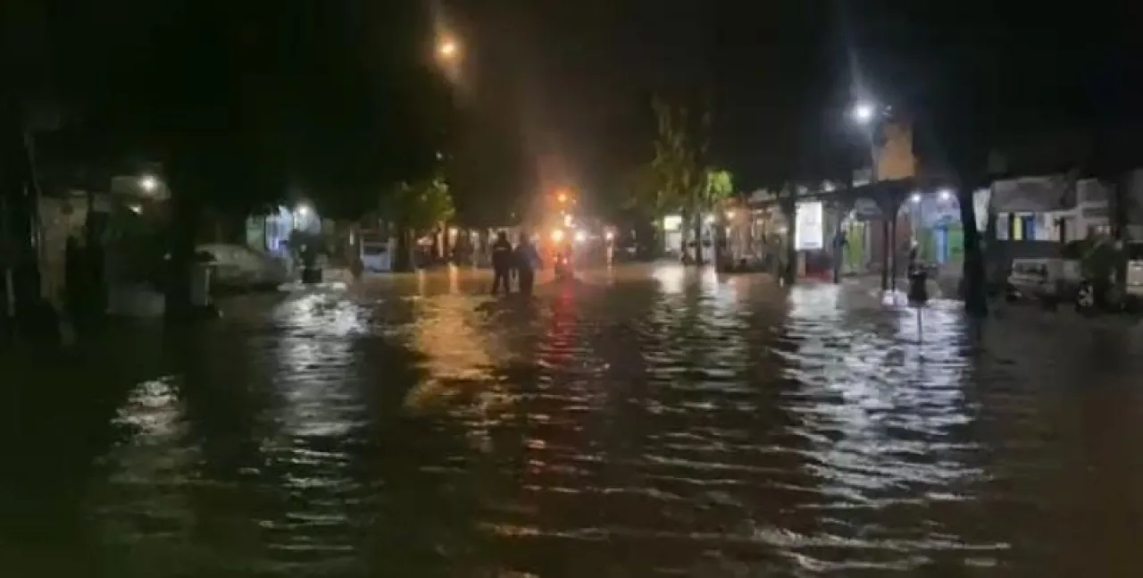 Banjir Landa Kota Ponorogo, Puluhan Rumah Terendam Air, Jalan Protokol Putus