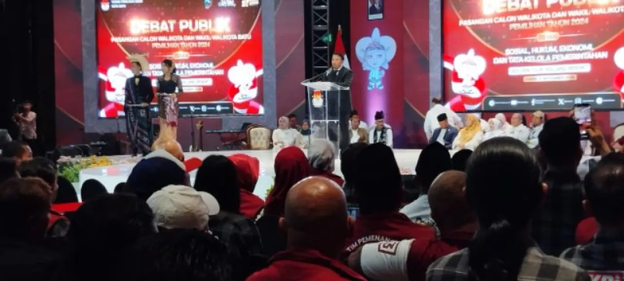 KPU Kota Batu Gelar Debat Pamungkas Tiga Paslon Jelang Masa Tenang