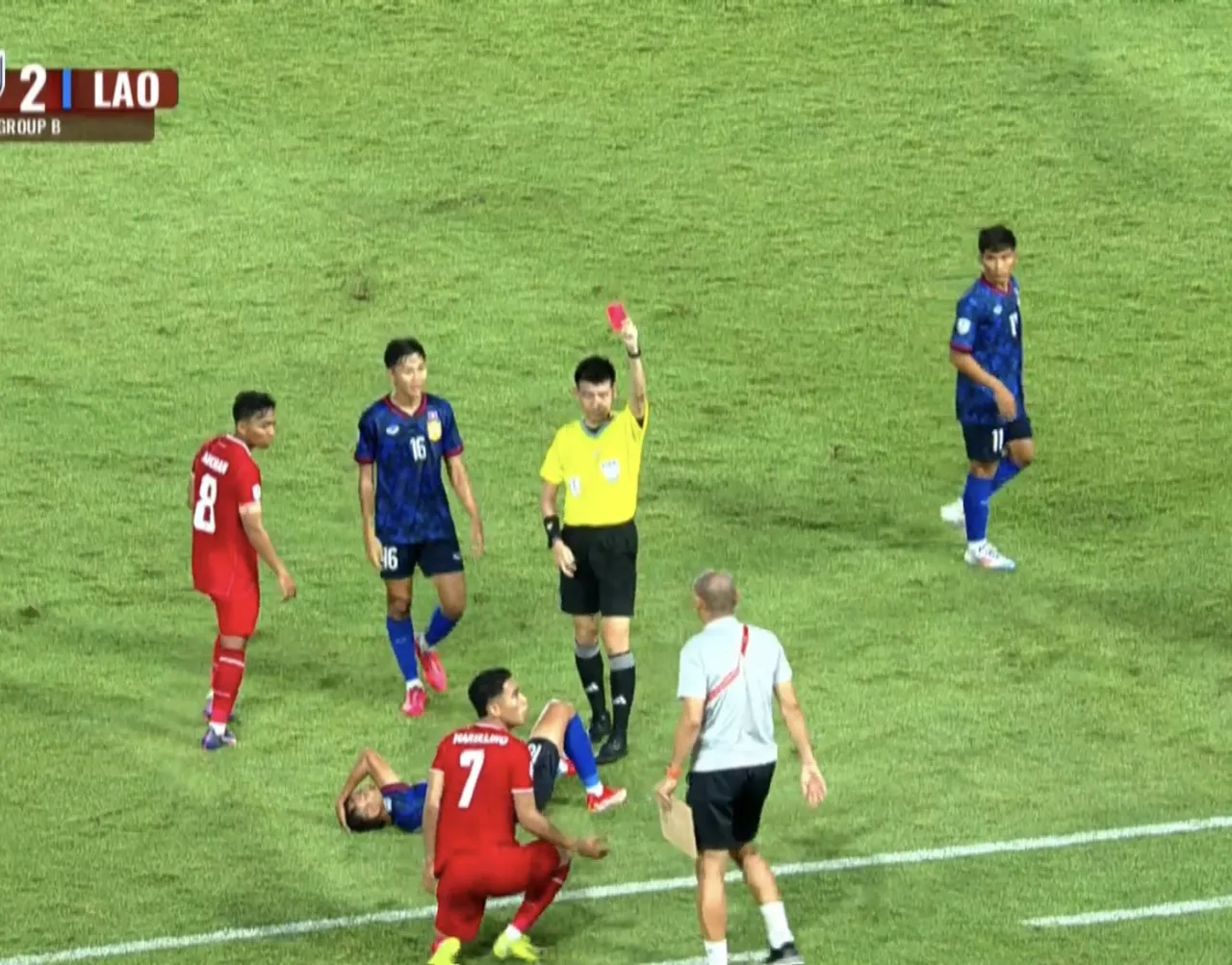 Marselino Dikartu Merah di Saat Krusial