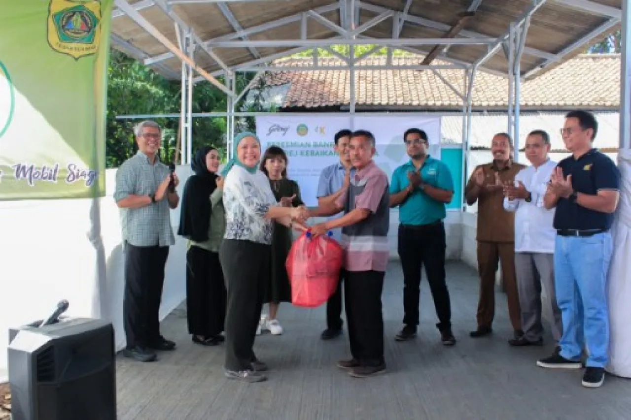 Kembali Resmikan Bank Sampah di Bogor, Bukti Komitmen Berkelanjutan PT Godrej Consumer Products Indonesia