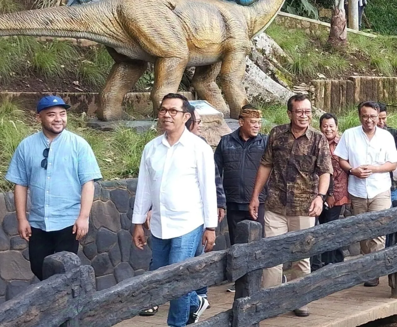 Dirut PT Selecta Dampingi Wali Kota Batu Terpilih Tinjau Wahana Free Dino Ranch