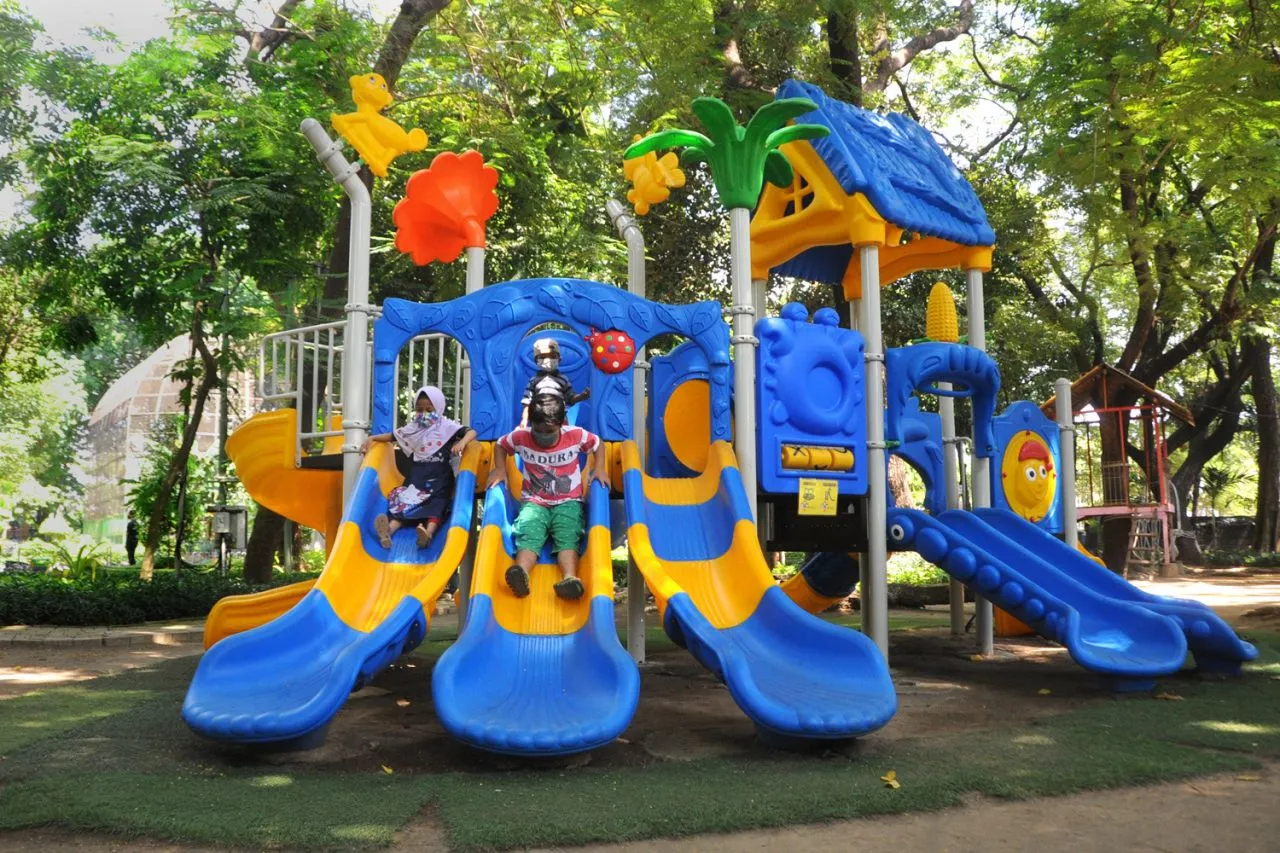 Menuju Kota Layak Anak Dunia, Pemkot Lengkapi 38 Taman Aktif di Surabaya dengan Perabot Bermain