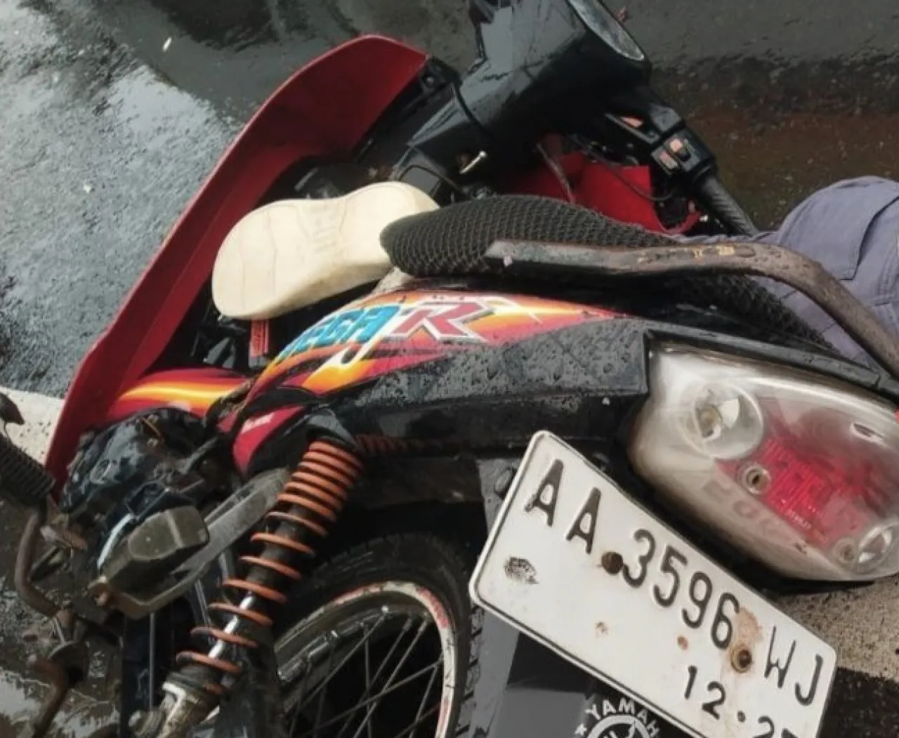 Pejalan Kaki Tewas Tertabrak Kereta Feeder di Cimahi