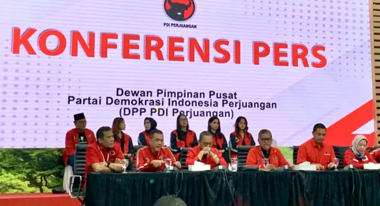 PDIP Pecat Jokowi, Gibran, dan Bobby Nasution dari Partai