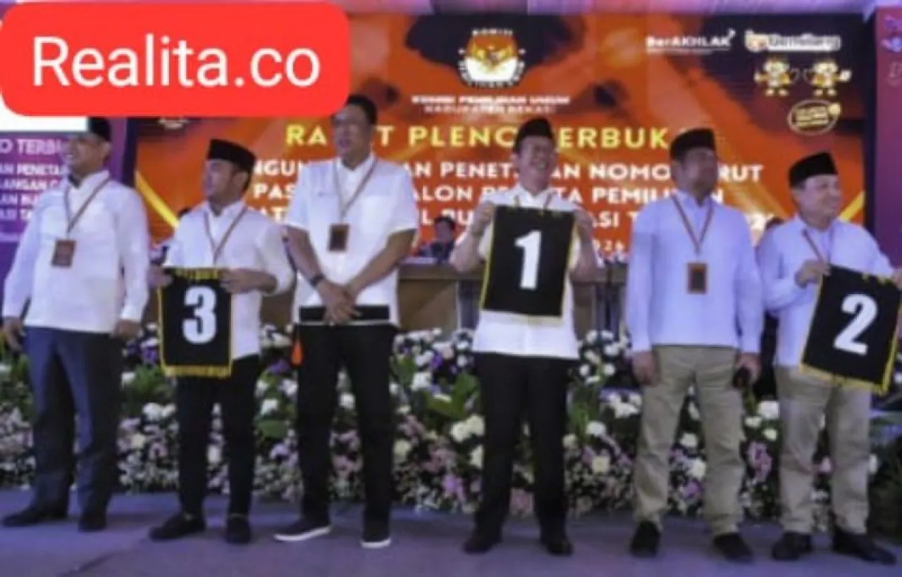 Rekapitulasi Suara: Pasangan Ade Kuswara Kunang - Asep Surya Atmaja Unggul di Pilkada Kab Bekasi