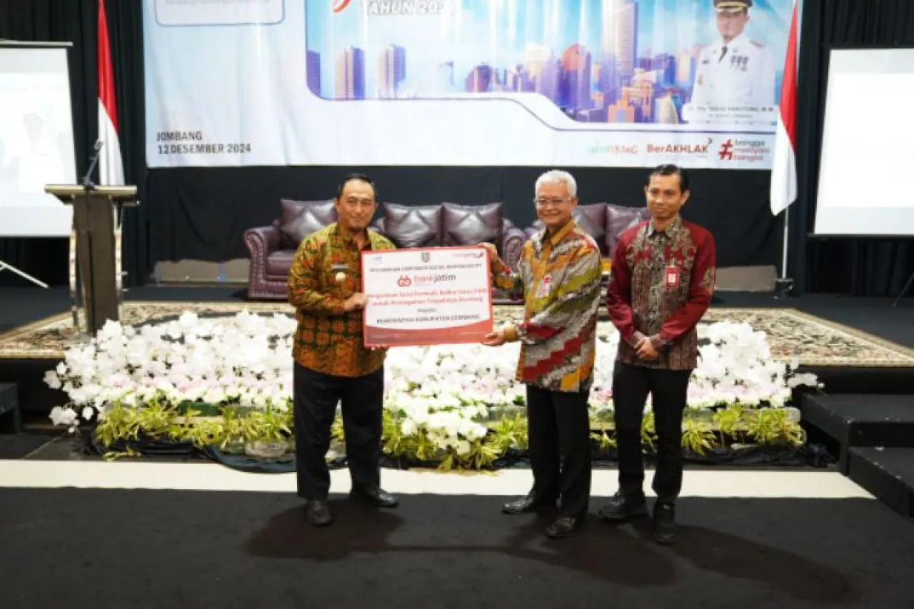 Cegah Stunting di Jombang, Bank Jatim Bantu Pengadaan Susu Formula