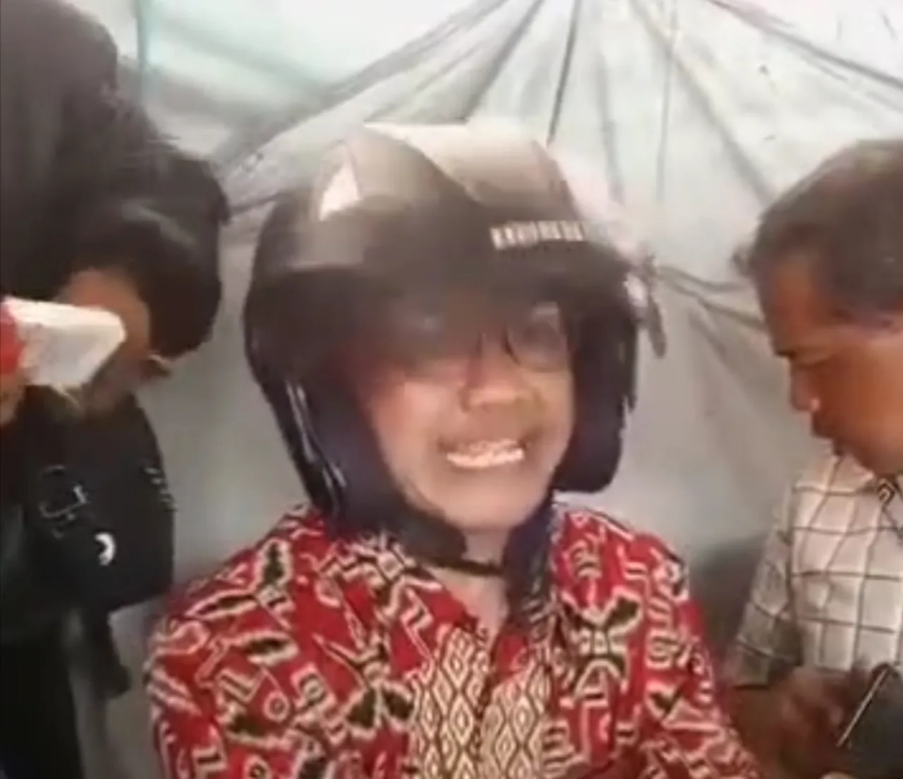 Ojol dan Penumpangnya Diduga Dianiaya Ojek Pangkalan, Massa Ojek Online Marah
