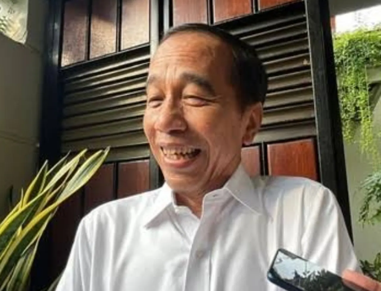 PDIP Pecat Jokowi, Jerry Massie: Telat dan Mengada-ada