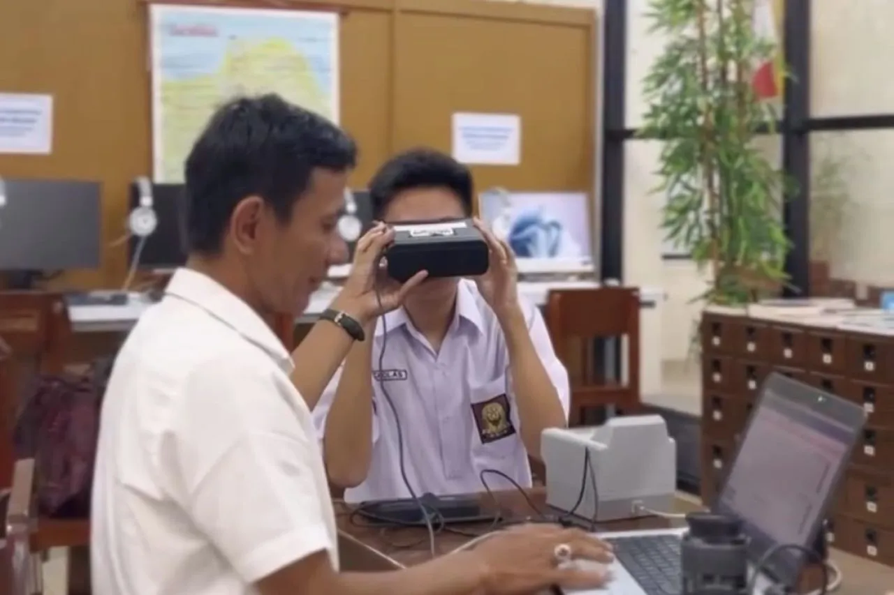 Dongkrak Aktivasi IKD, Dispendukcapil Surabaya Sasar Kampus hingga SMA Sederajat