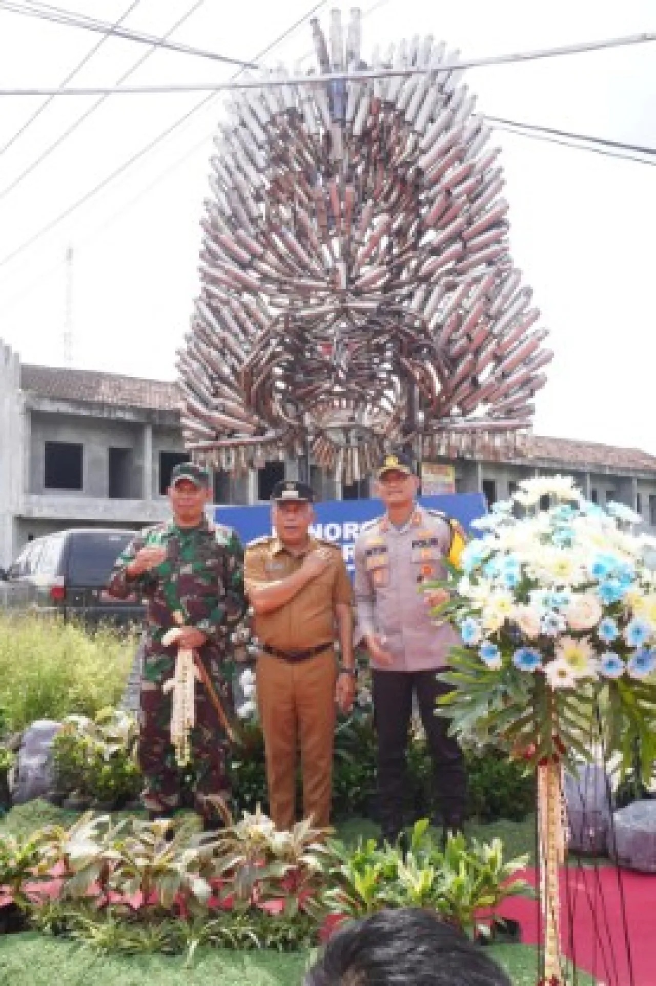 Kreatif, Polres Ponorogo Rakit 500 Knalpot Brong Hasil Razia Jadi Monumen Reog