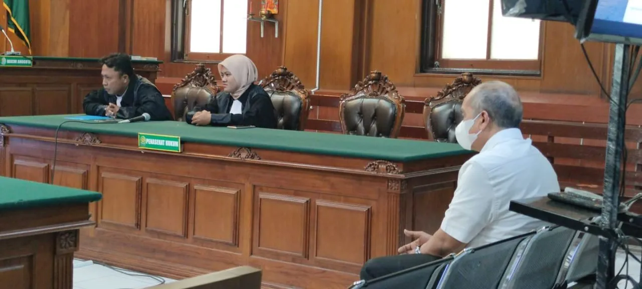 Palsukan Surat, Notaris Dadang Koesboediwitjaksono Diadili