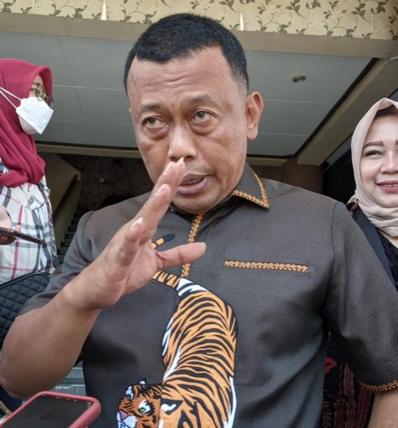 PNS Pemkab Diduga Bekingi Tambang Ilegal, Bupati Ponorogo Ancam Pecat