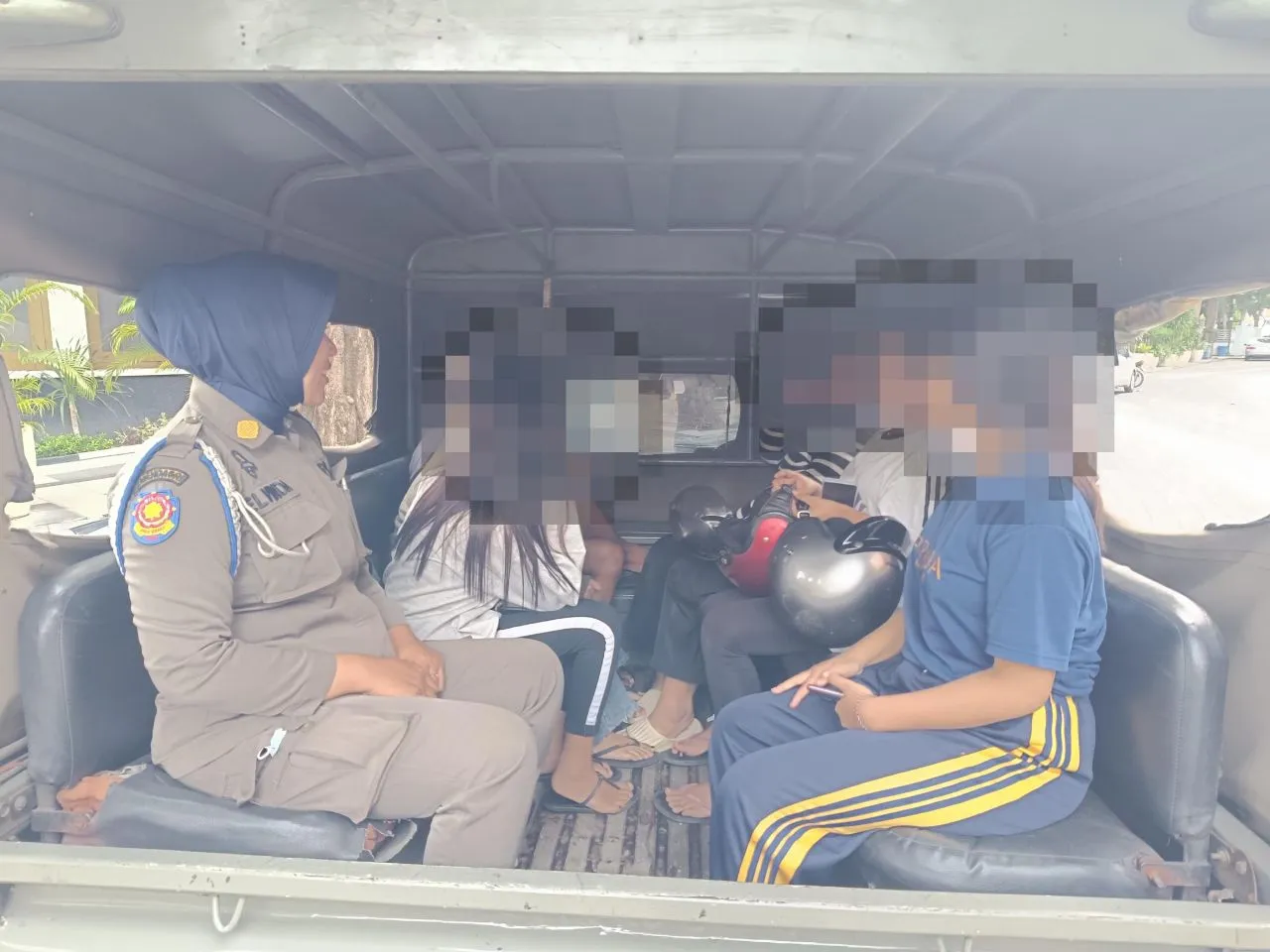 Saling Ejek saat Live TikTok Berujung Perkelahian, Enam Remaja Putri Diamankan Satpol PP