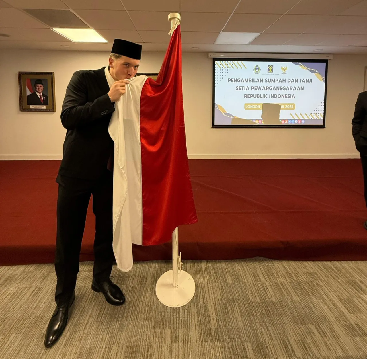 Ole Romeny, Tim Geypens dan Dion Markx Resmi Jadi Warga Negara Indonesia