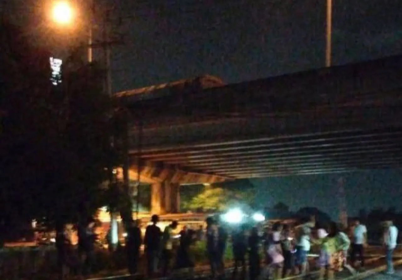 Seorang Warga Tewas Tertabrak Kereta Api di Bawah Fly Over Pegambiran