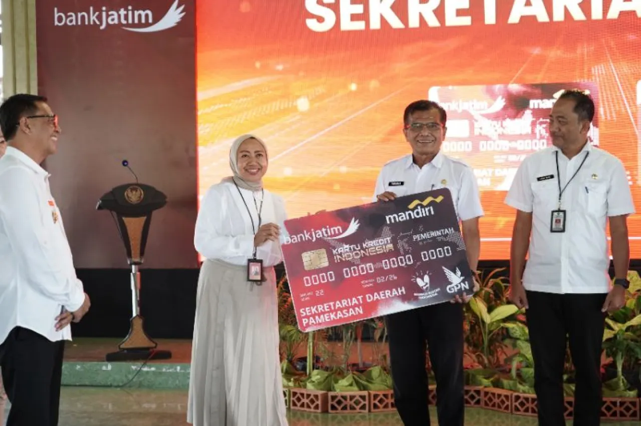 Dukung Cashless, Bank Jatim dan Pemkab Pamekasan Launching KKI