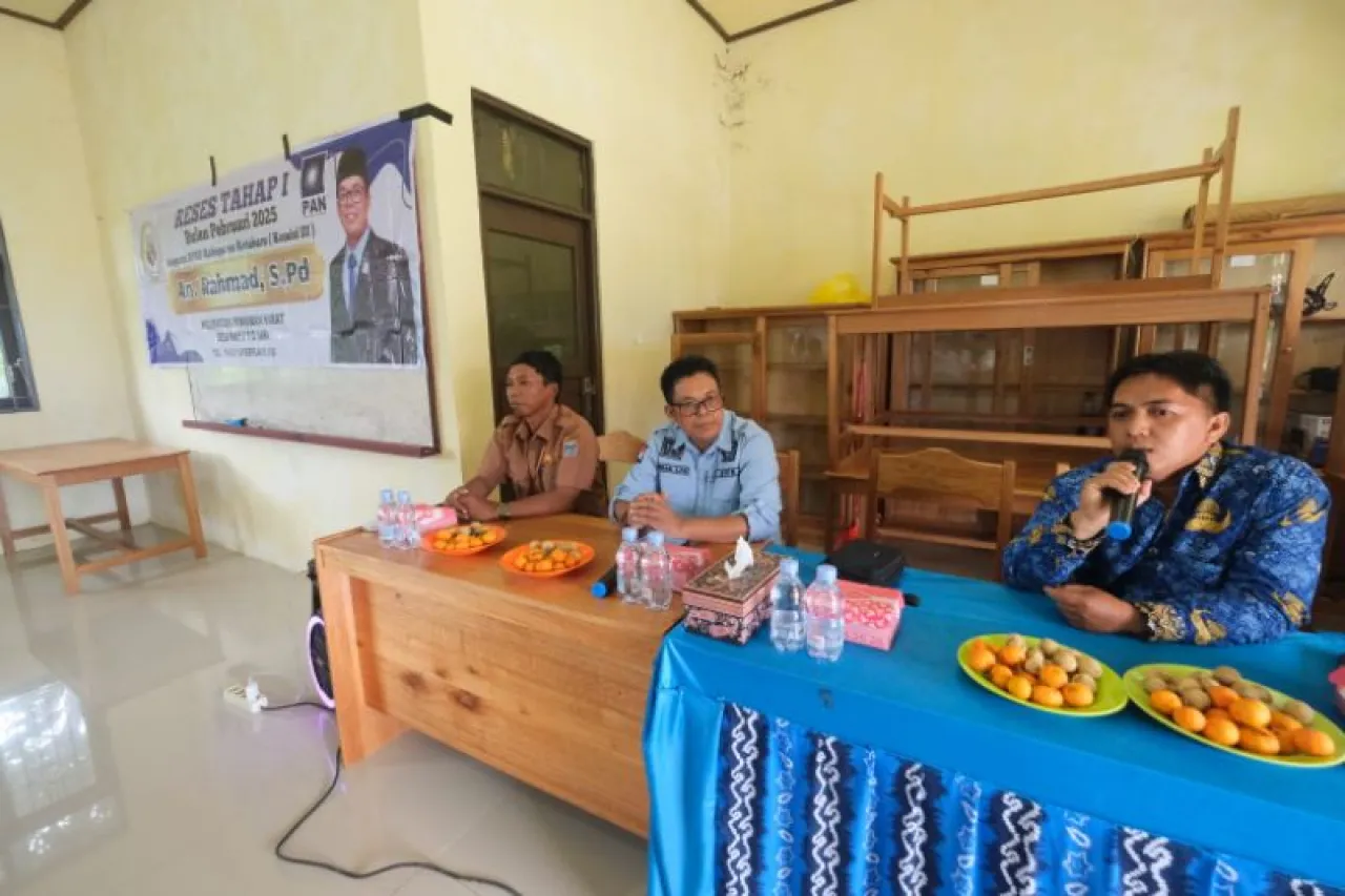 Rahmad S. Pd Serap Aspirasi Guru Honorer dalam Reses di Pamukan Barat