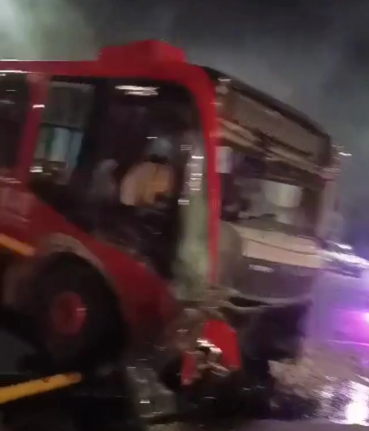Bus Angkut Penggemar Shakira Alami Kecelakaan, 5 Luka-Luka