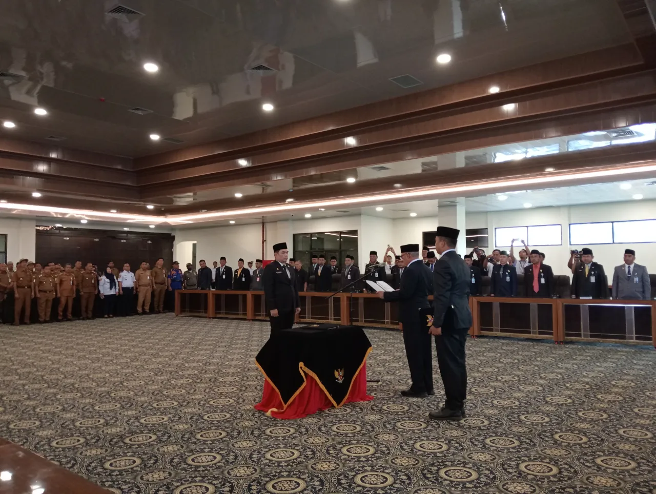 Bupati Kotabaru Lantik Pj. Sekda, Tekankan Kinerja dan Pelestarian Lingkungan