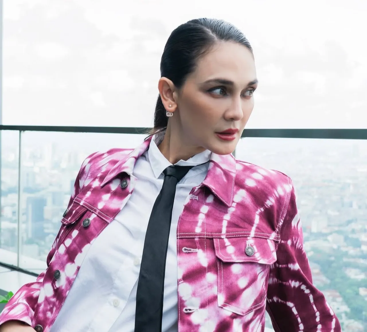 Ifan Seventeen Ditunjuk Jadi Dirut PFN, Luna Maya Bingung