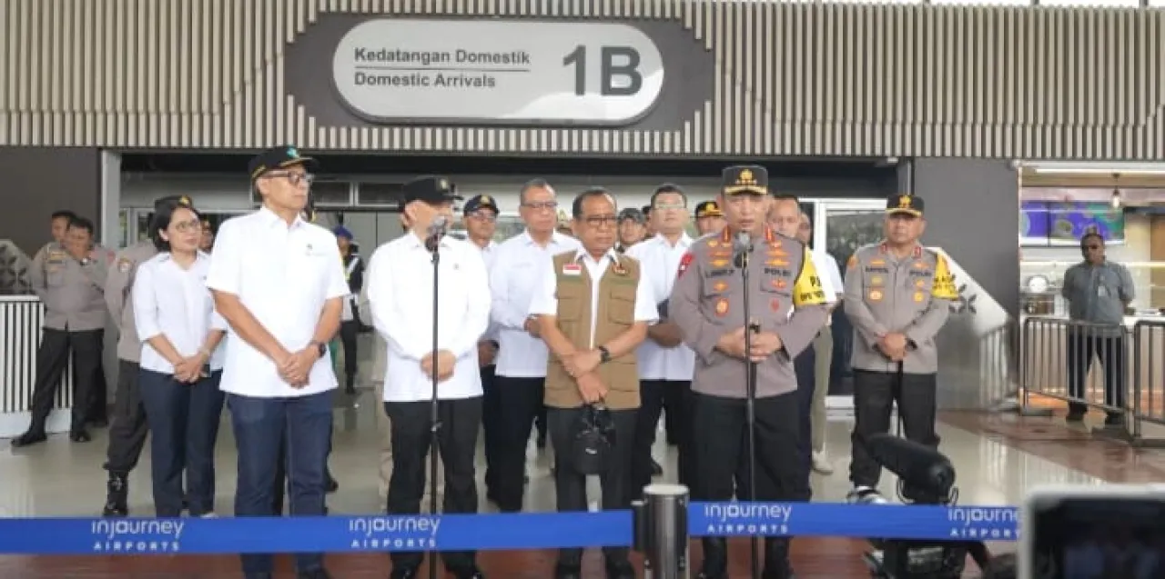 Kapolri Tinjau Bandara Soetta Instruksikan Patroli Agar Pemudik Aman dan Nyaman