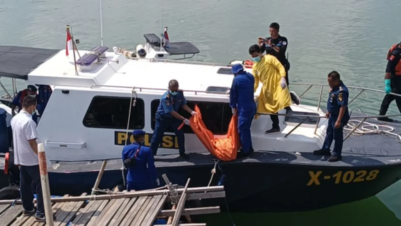 Dua Orang Tewas Dalam Insiden Ledakan di Laut Utara Paciran Lamongan