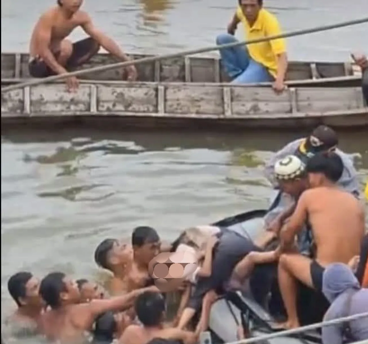Kakak Beradik Tenggelam di Rawa Bawang Latak 
